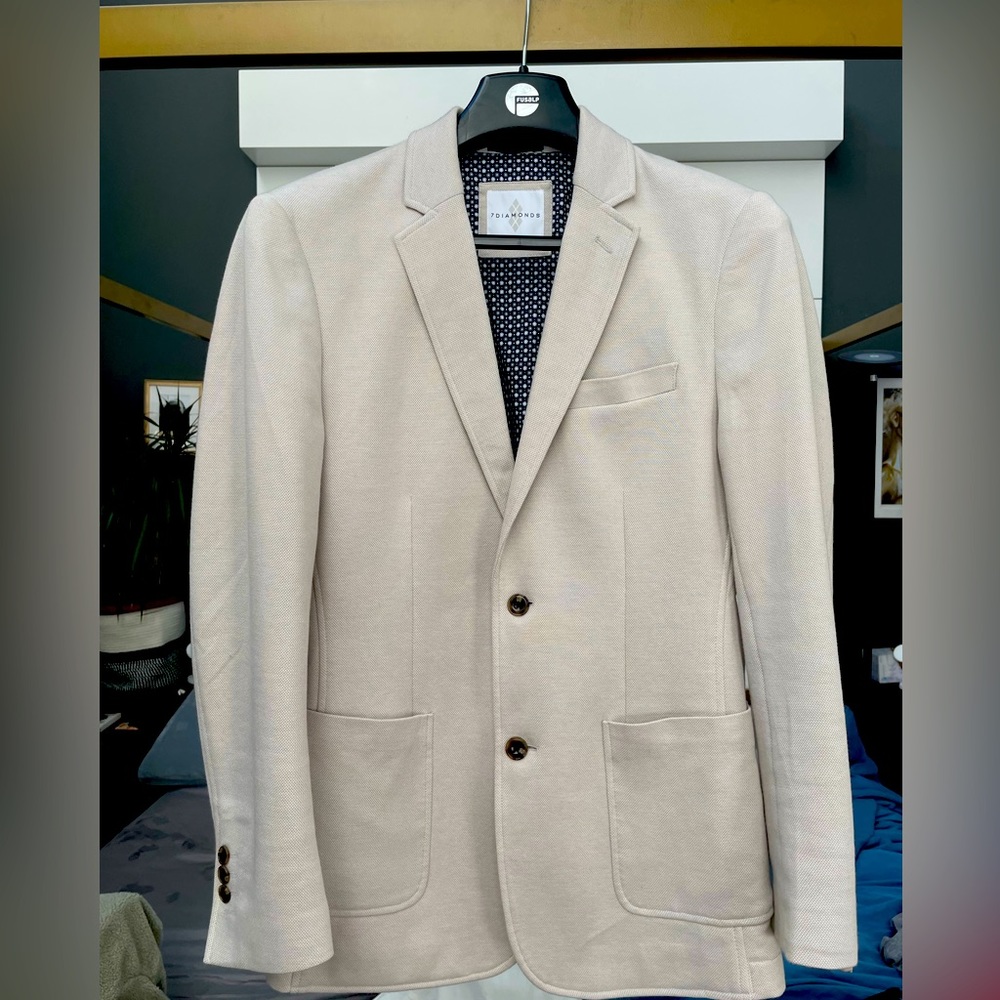 Mint condition 7Diamonds Slater Blazer, Medium size, worn exactly three times.